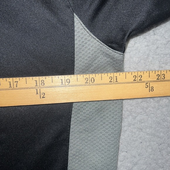 Official Guinness Irish Shirt Men's Size M Black Polo St. James Gate Dry Fit - Picture 6 of 7